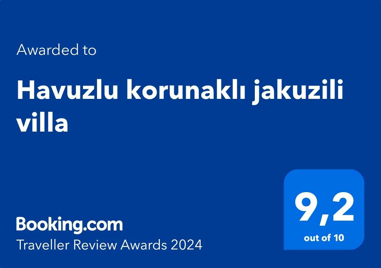 Havuzlu Korunakli Jakuzili Villa 费特希耶