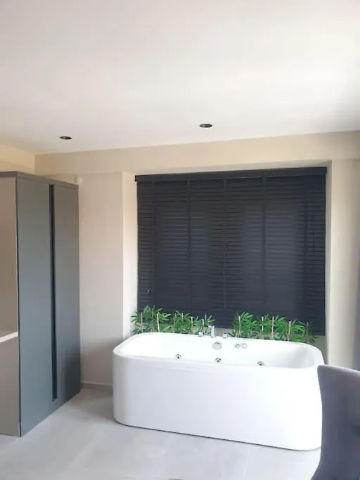 Havuzlu Korunakli Jakuzili Villa Fethiye 0*,